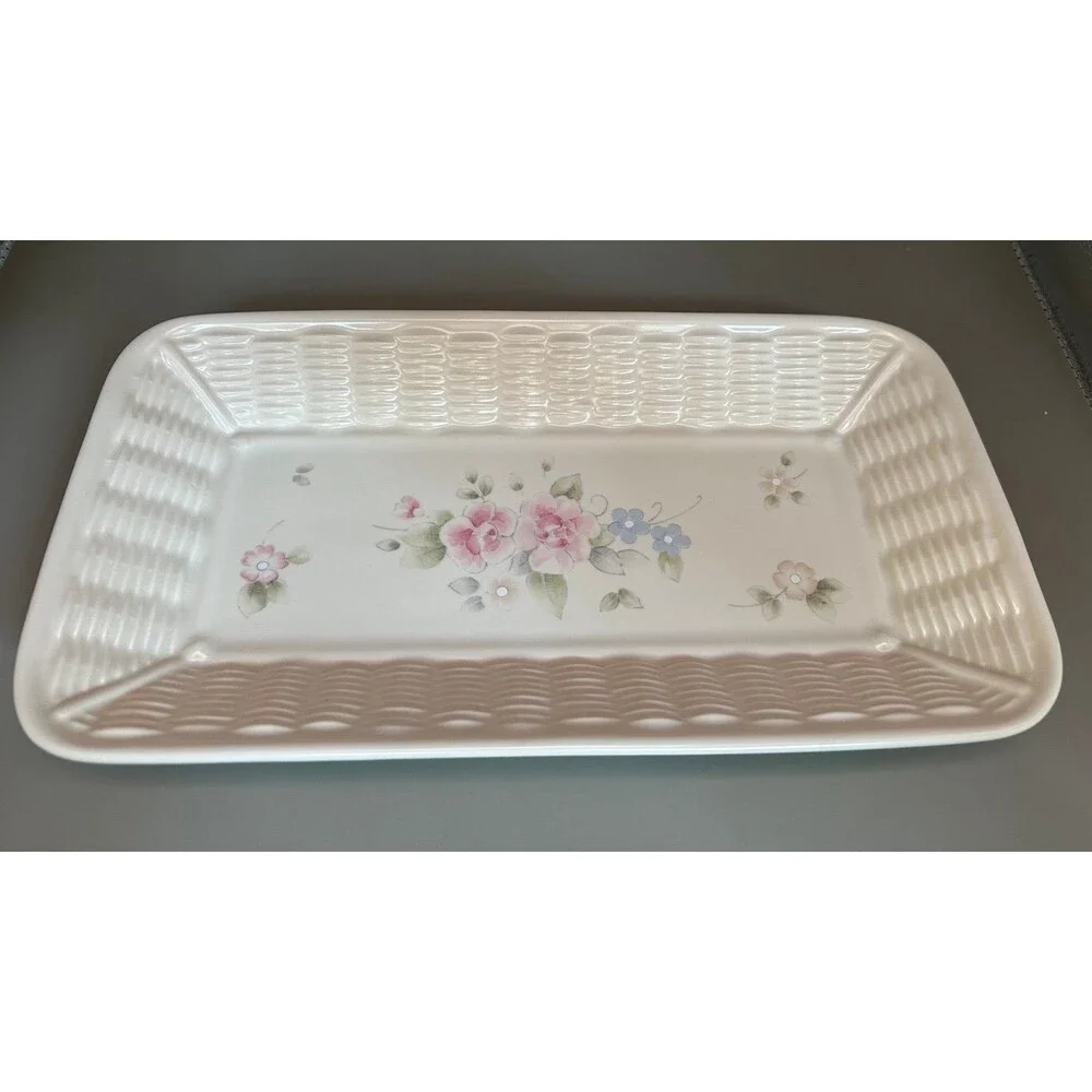 Vintage Pfaltzgraff Tea Rose Bread Basket Tray Rectangular Stoneware Basketweave